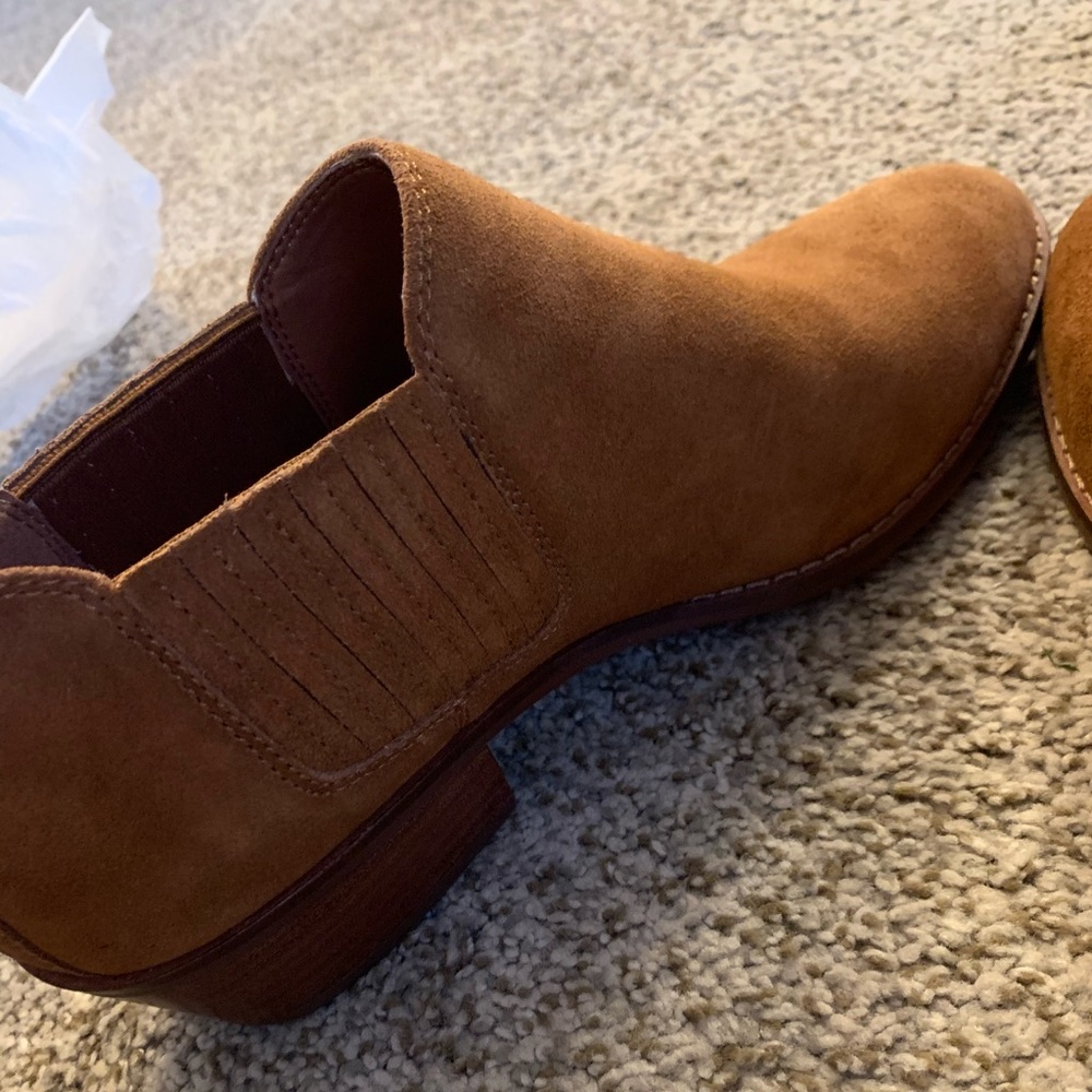 NWT Coach Women's Suede Ankle Bootie Saddle 9 M - Picture 5 of 8